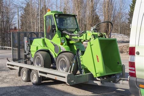 Avant Asphalt Spreader For Asphalt Repairs With The Avant Loader