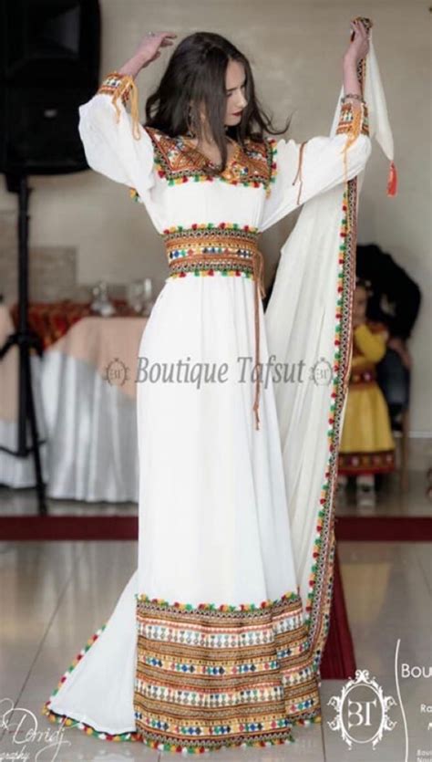 Robe kabyle berbère Traditional dresses Afghan fashion Fashion