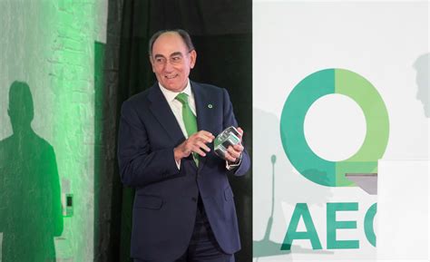 Ignacio Galán Premio al Liderazgo Directivo por la AEC Hoy la