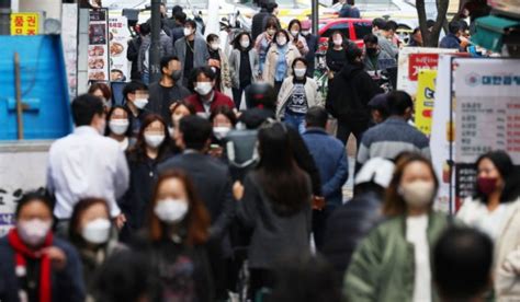 방역당국 사회적 거리두기 해제 쪽 가닥마스크 의무화 해제는 아직 동아사이언스