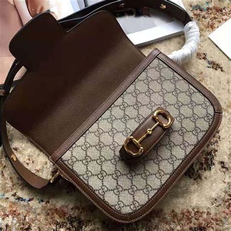 Chi C T I X Ch Hot Nh T N M C I N O C Ng M Ruby Luxury