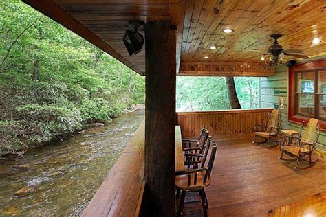 Helen Ga Cabin Rentals A River Runs Thru It Luxury Rental Home On