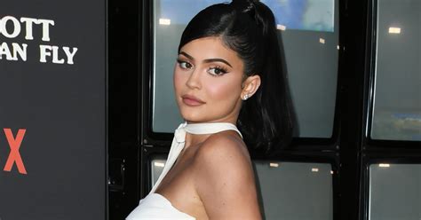 Kylie Jenner Singing Rise and Shine Is Internet's New Meme | TIME