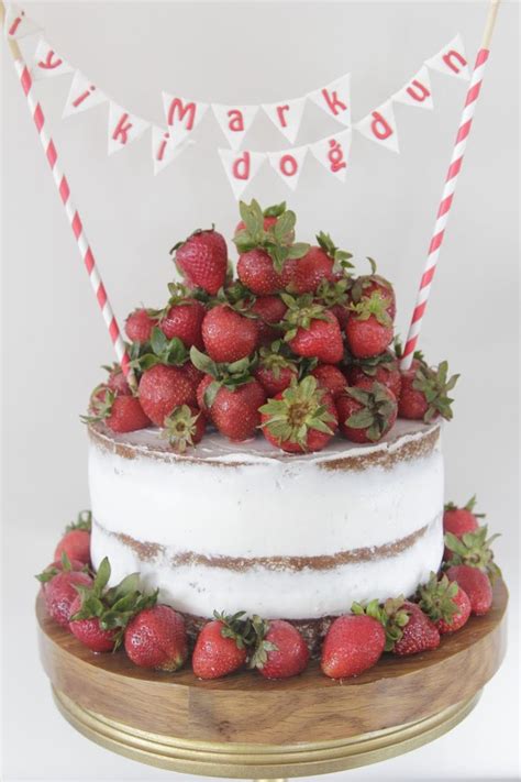 Naked Cake Strawberry Naked Cake Naked Cake Cupcake Cakes Cake