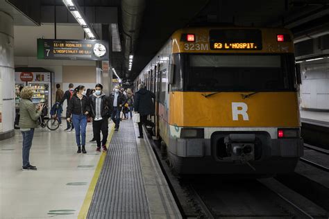 Tallades Tres L Nies De Rodalies Per Un Atropellament En Un T Nel Barcelon