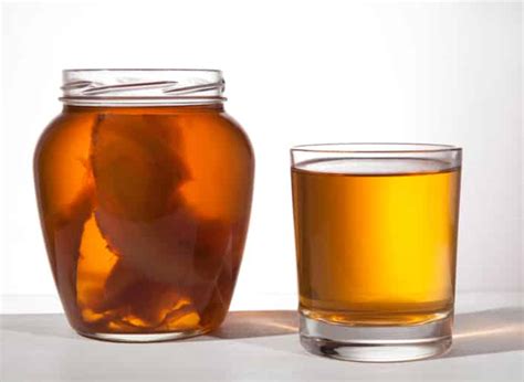 Kombucha 8 Health Benefits And 3 Possible Dangers Tartelette