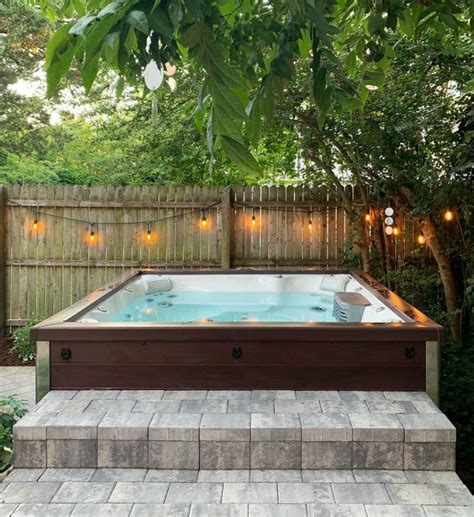 Inspiracion y muchas ideas para poner un jacuzzi en tu jardín