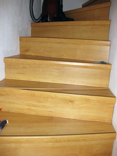 Treppe Sanieren Alt Fliesen Neu Laminat Treppensystem