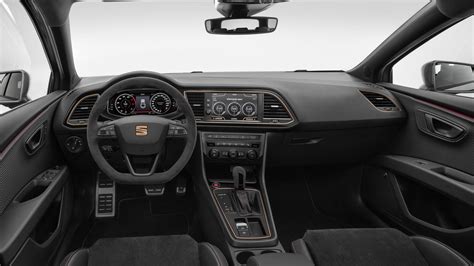 Seat Leon Cupra R ST (2018) - Galerie prasowe - Galeria • AutoCentrum.pl