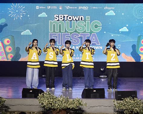 포토 디그니티 Sbtown Music Fiesta With Manila Korea Town서 밝은 에너지 전달