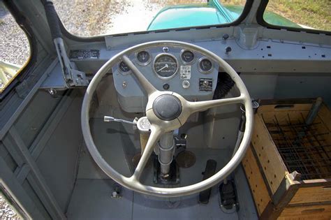 1965 DIVCO MILK TRUCK Interior 96373