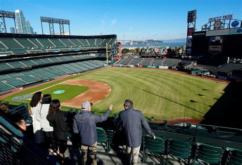 San Francisco: Giants Oracle Park Ballpark Tour | GetYourGuide