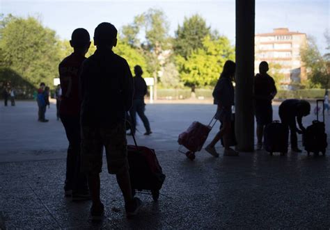 Uno De Cada Cuatro Ni Os Y Adolescentes En Castilla Y Le N Vive En