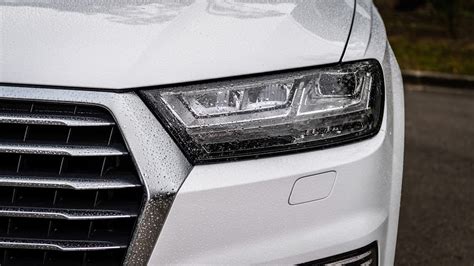 2018 Audi Q7 e-tron review - Drive