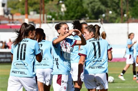 Uai Urquiza Gole A Defensores De Belgrano Y Lidera El F Tbol Femenino