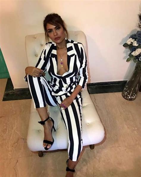 Esha Gupta Is Looking Hot In Green