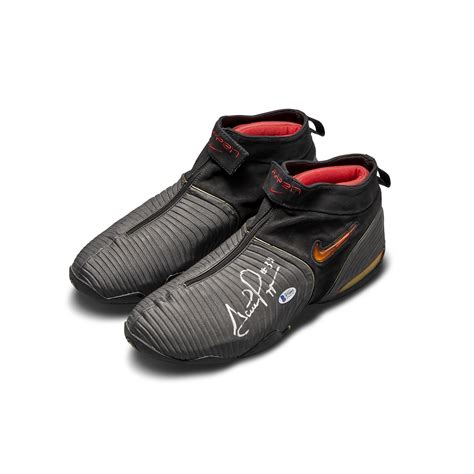 Nike Scottie Pippen Signed Game Worn Air Pippen V | Barnebys