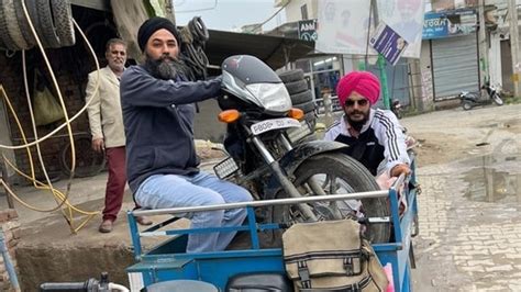 Who Is Papalpreet Singh Amritpal Singhs Trusted Aide Who Was Arrested Today Latest News