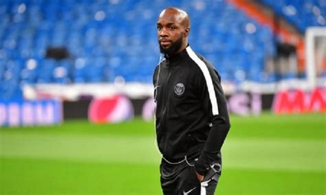 Lassana Diarra Est Sur Le Point De R Silier Son Contrat Au Psg Affirme