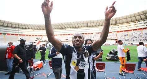 Jefferson Farfán y su emotivo mensaje tras ser campeón con Alianza Lima