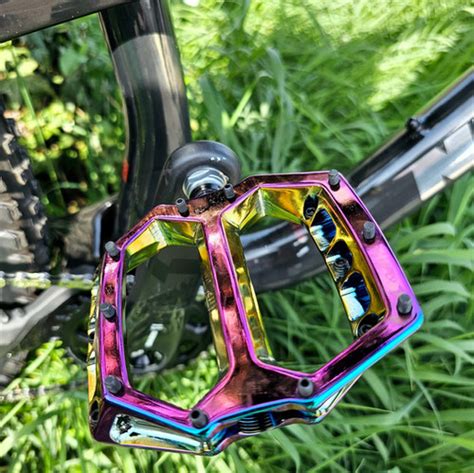 Nukeproof Sam Hill Enduro Race Pedalen Oil Slick Insider Bikes