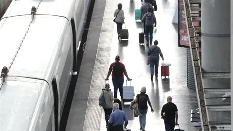 Retrasos De M S De Una Hora En Trenes Ave Y Aglomeraciones En Atocha