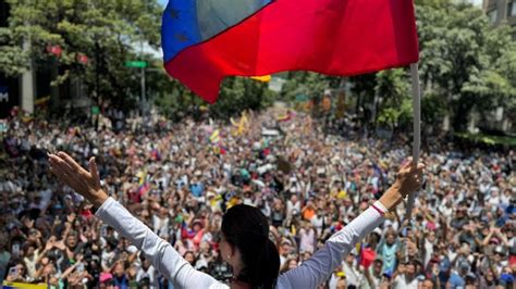 María Corina Machado En La Multitudinaria Marcha En Venezuela Nunca