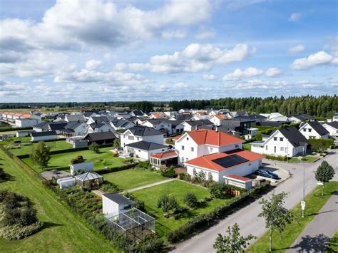 Violgatan I Kumla Stad Kumla Kommun Villa Till Salu Hemnet