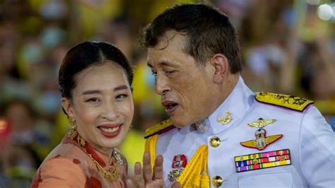 Thai King's Daughter Remains Unconscious Weeks After Collapsing, Palace ...