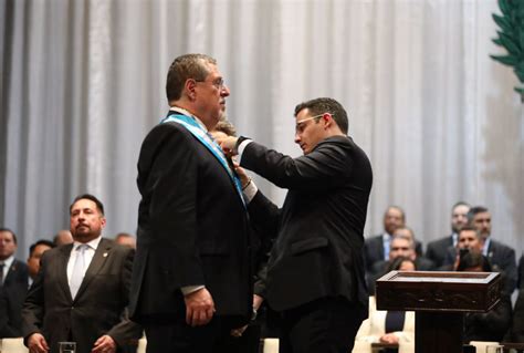 Bernardo ArÉvalo Asume La Presidencia De Guatemala