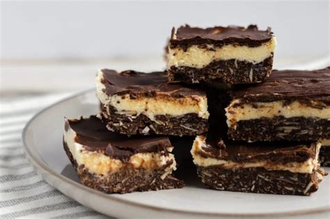 Original Nanaimo Bars Recipe