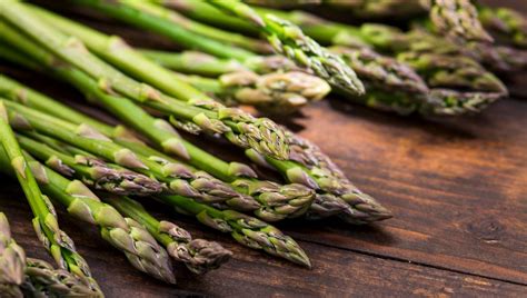 Cuisine De Asperges Sauvages Avec Le Chef Dominique Bargibaux Le