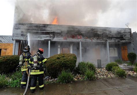 Video Fire Crews Battle 3 Alarm Structure Fire On Sonoma Blvd In Vallejo