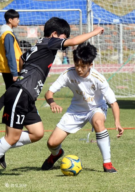 중도일보 청양군수배 풋살 대축제 중등부 청양중과 완주at의 6강전