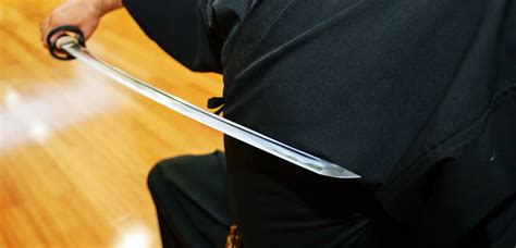 Katana Handling Techniques | Master the Samurai art