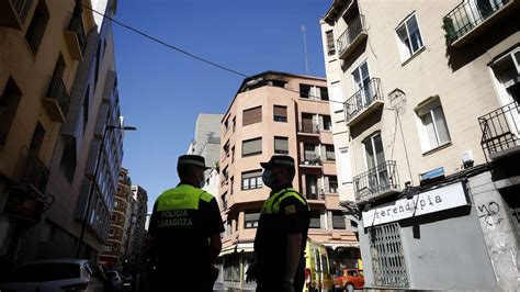 Un Incendio Arrasa Una Vivienda En El Centro De Zaragoza