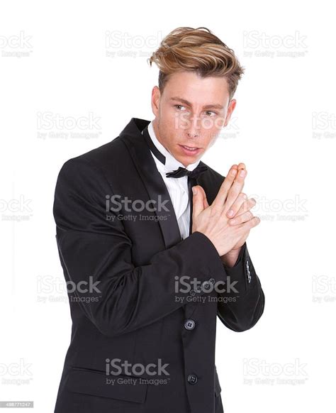 Man In Black 턱시도 총 손 손동작 검은색에 대한 스톡 사진 및 기타 이미지 검은색 총 턱시도 Istock