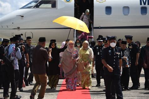 Raja Permaisuri Agong Adakan Lawatan Empat Hari Ke Kuching Utusan