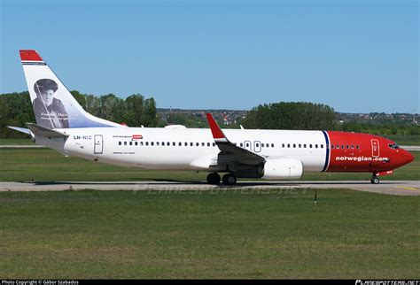 LN NIC Norwegian Air Shuttle Boeing 737 8JP WL Photo by Gábor Szabados