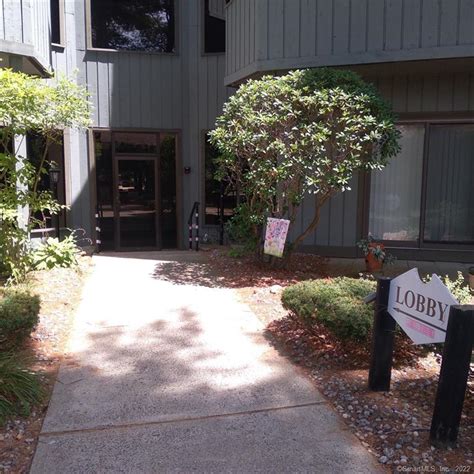 9 Hickory Hl 9 Southington Ct 06489 Redfin