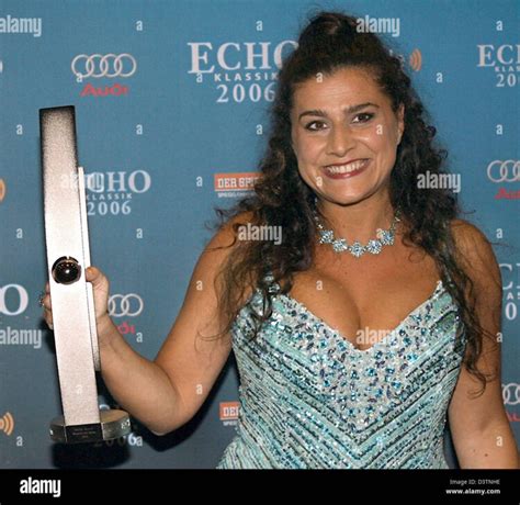 9 Hot Sexy Cecilia Bartoli Bikini Pics
