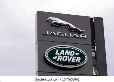 Jaguar Land Rover Logo