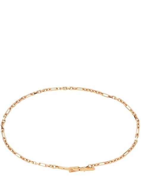 6 looks vintage de Carrie Bradshaw dans Sex and the City à copier cet été version 2025 Vogue