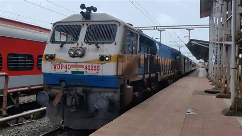 12450 Goa Sampark Kranti Express Entering Madgaon Junction Railway