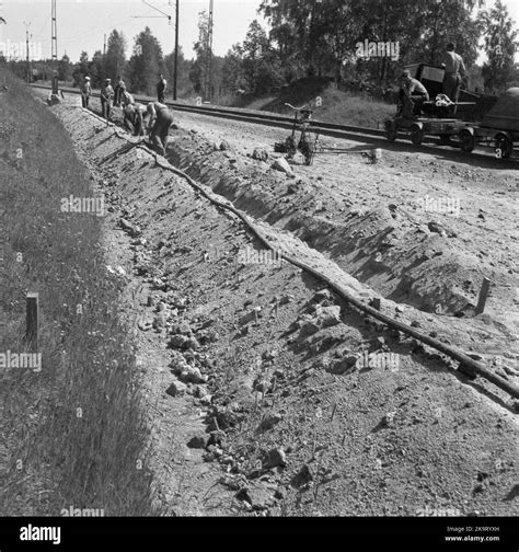 Track Building Double Track Building On The Boxholm Summer Route Stock
