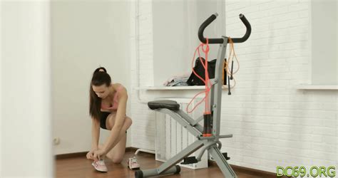 Sexy Brunette Mary Gets Rough Plowing