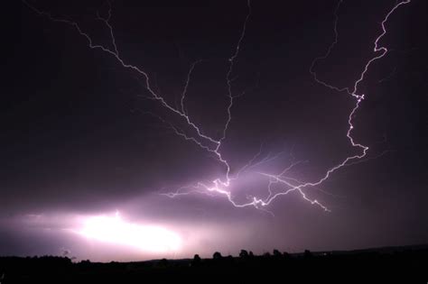 Unwetter Ein Toter Und Mehrere Verletzte