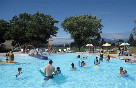 Momstown Vancouver Awesome Outdoor Pools In Vancouver For Kids And