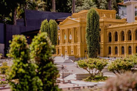 Mini Mundo De Gramado Completa Anos E Ganha Novas Miniaturas