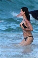 Courteney Cox Bikini Nip Slip Pics